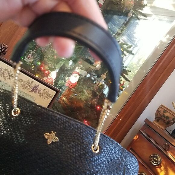 Elegant  Lucky Bees Black Woven Shoulder Bag with Gold Chain !!! - Picture 5 of 11